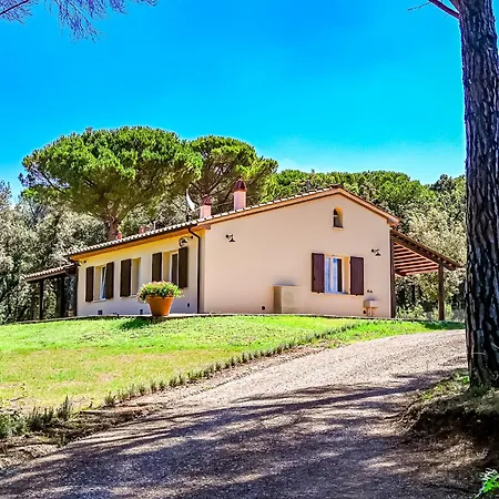 Bolgheri24 Farmház